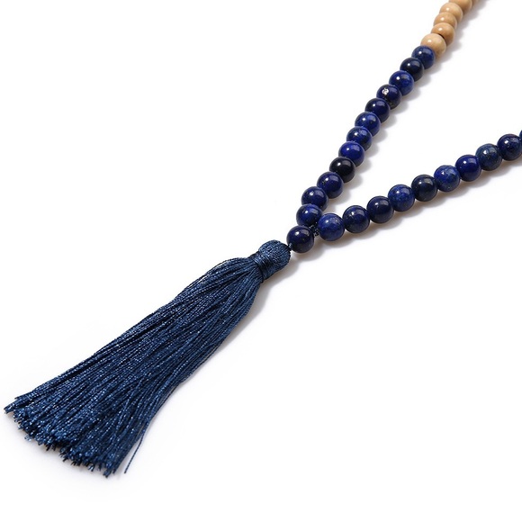 Rich blue lapis and sandalwood Mala 108 - Picture 3 of 3